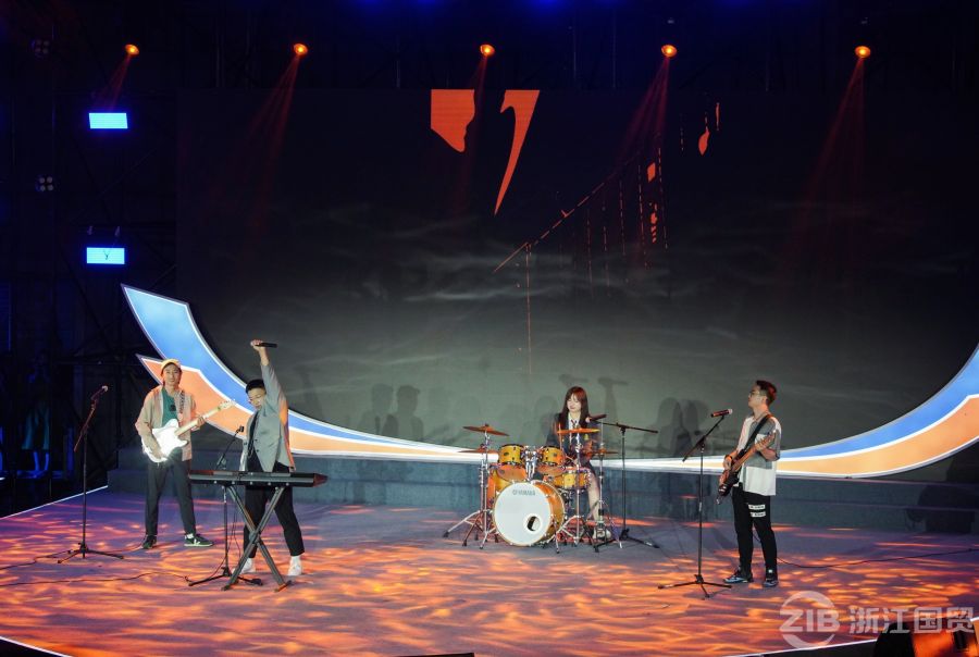 1664179049658746jOCd.jpg 節(jié)目1.jpg