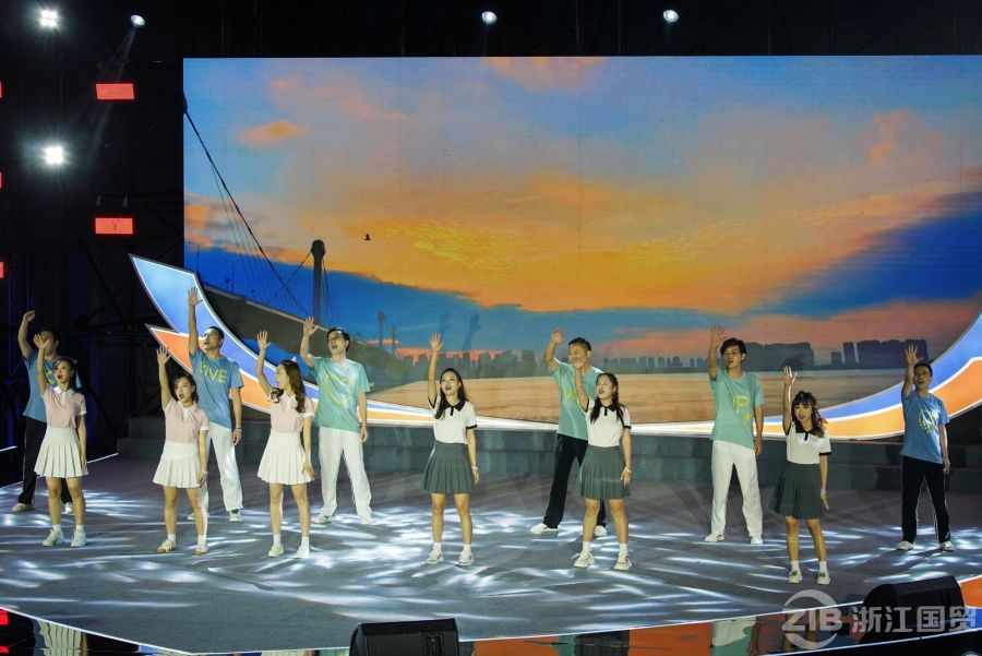 1664179068345162gqZi.jpg 節(jié)目2.jpg