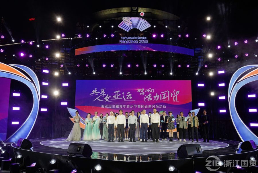 1664180433108582xusV.jpg 合影1.jpg