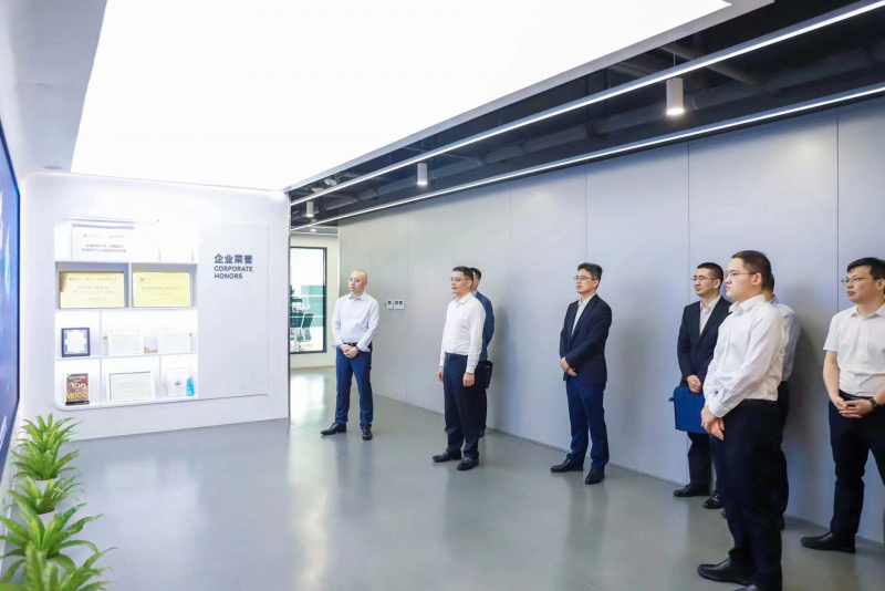 1715744074717965L7qt.jpg 1a614afc7158a60dfb6d4ccd5e9c931.jpg